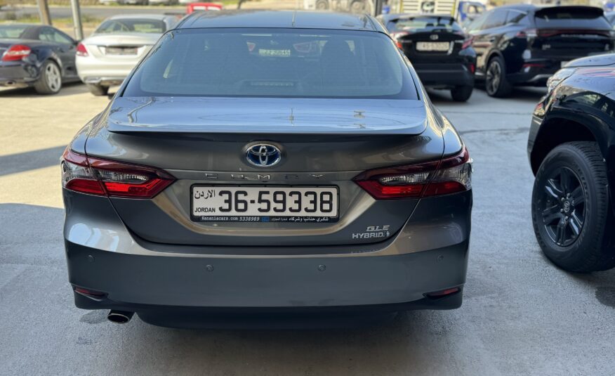 Toyota Camry GLE 2023